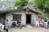 In Val Verotva al Bivacco Testa (1489 m.) e sul Monte Secretondo (1555 m.) il 17 maggio 09 - FOTOGALLERY